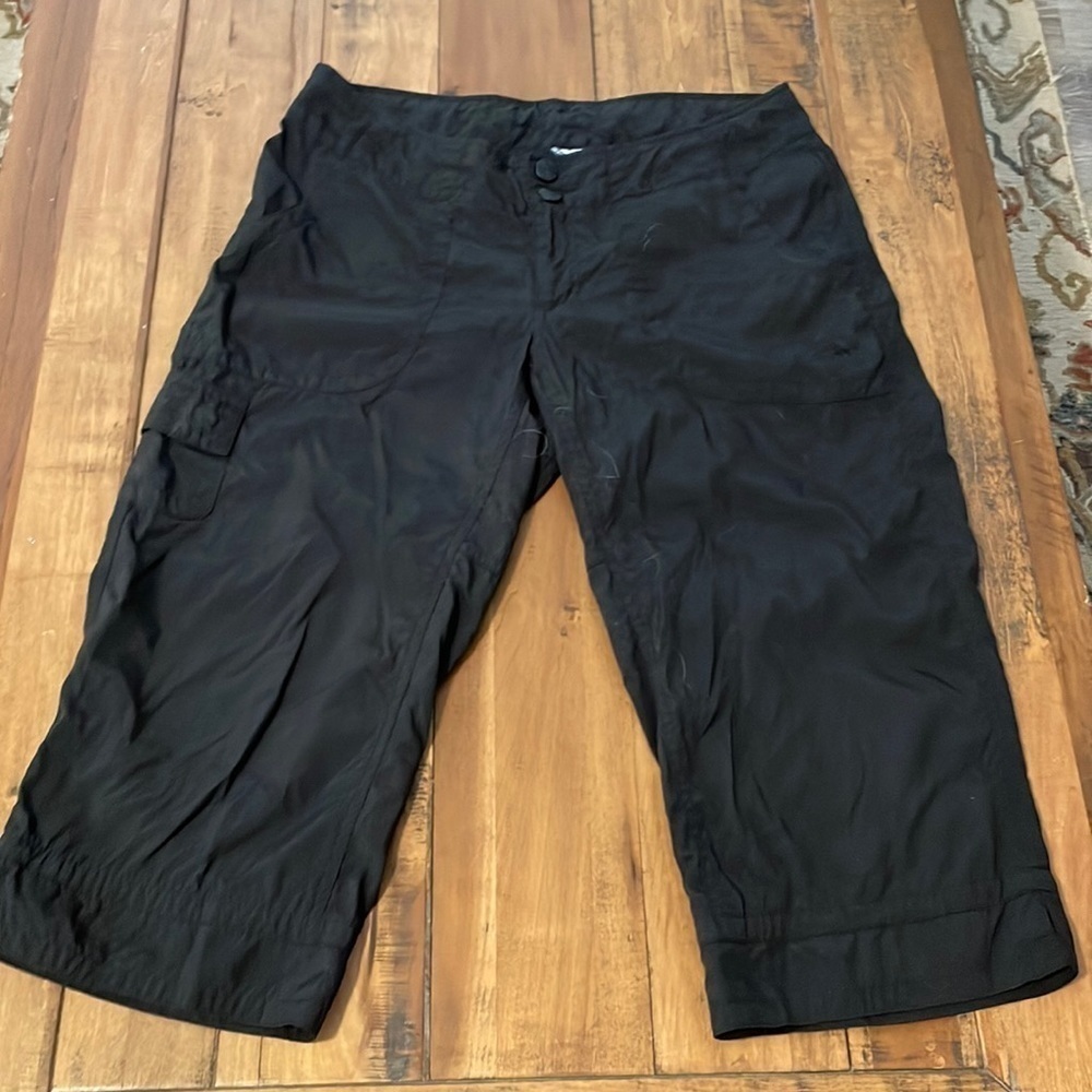THE North Face Nylon Capri Pants Size 6